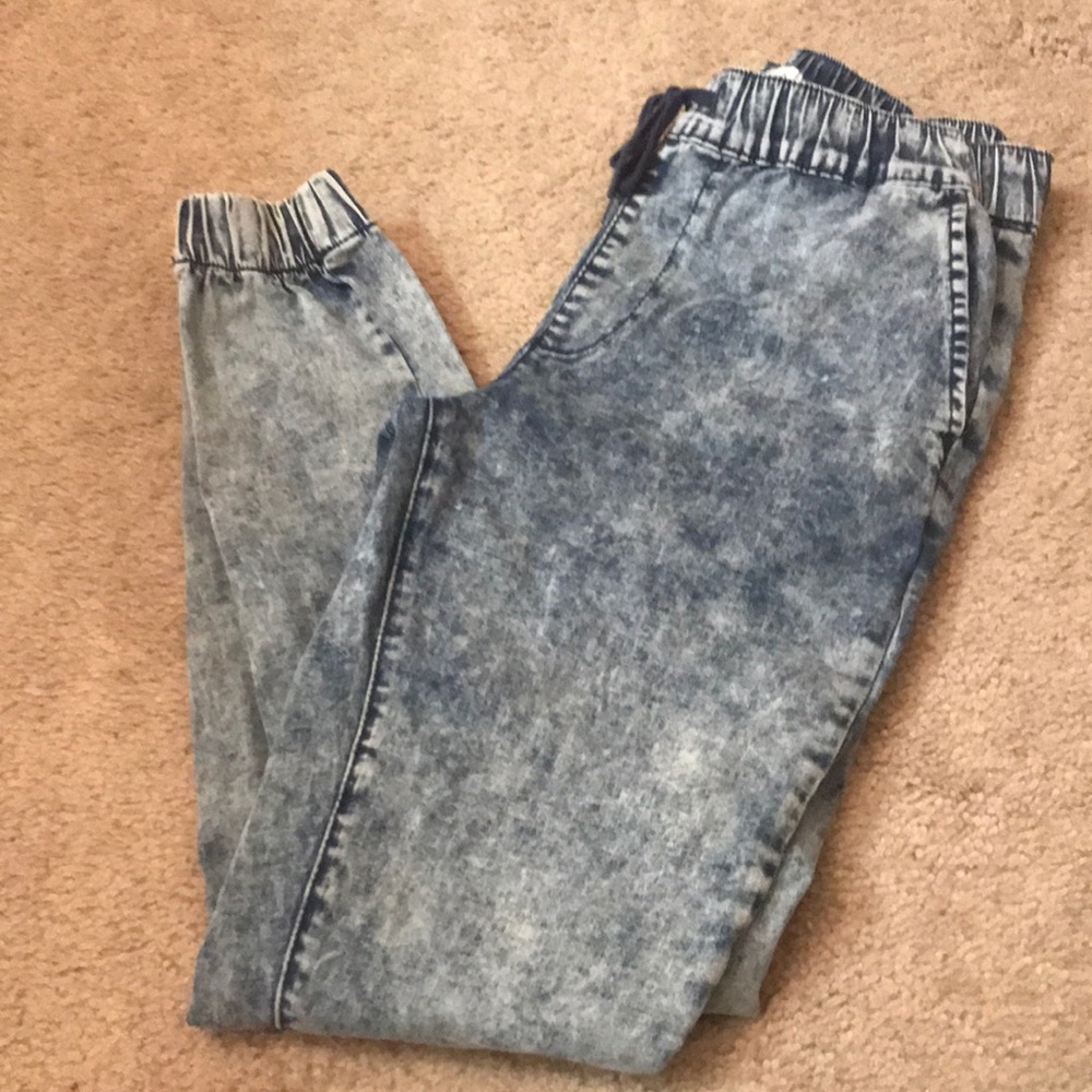 Acid washed joggers